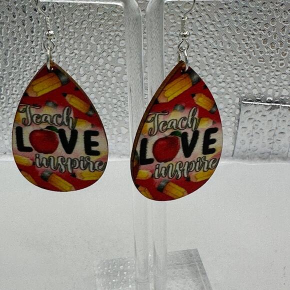 Teacher Earrings Teach Love Inspire - Picture 1 of 2